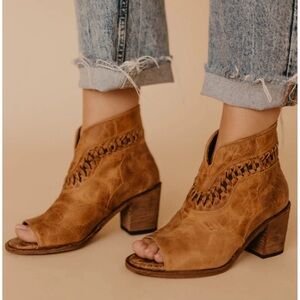 Agave Sky Veronica Open Toe Bootie size 10